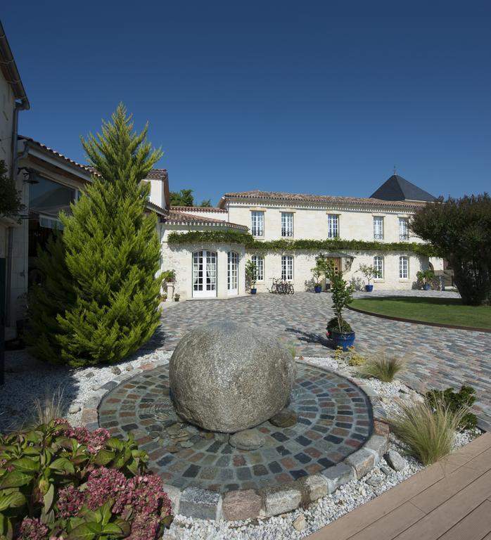 Отель Domaine De Larchey Saint-Medard-d'Eyrans Экстерьер фото